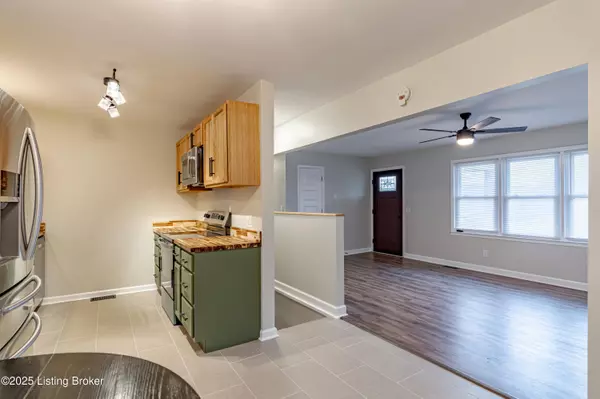 440 Pinewood Drive Dr Radcliff, KY 40160