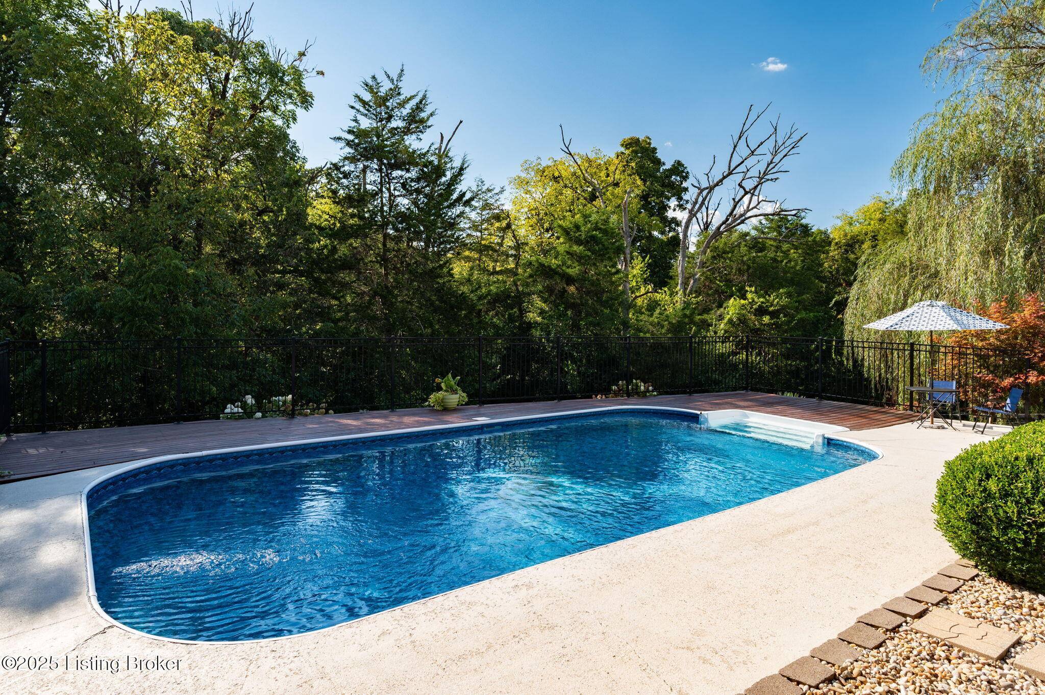 Crestwood, KY 40014,4006 Old Farm Dr