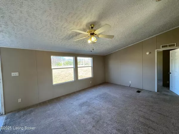 Ekron, KY 40117,895 Osborne Rd