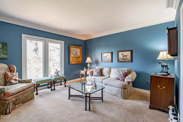 Louisville, KY 40223,617 Foxgate Rd