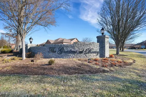 10613 Waterloo WAY, Louisville, KY 40223