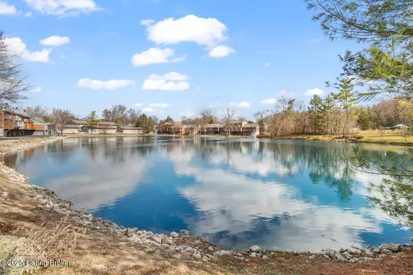Prospect, KY 40059,6392 Marina Dr