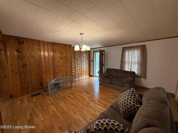 Shelbyville, KY 40065,188 Eminence PIKE