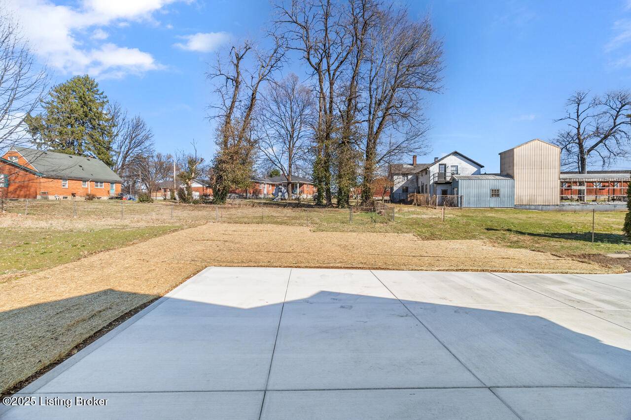 Bardstown, KY 40004,107 N Kennett Ave