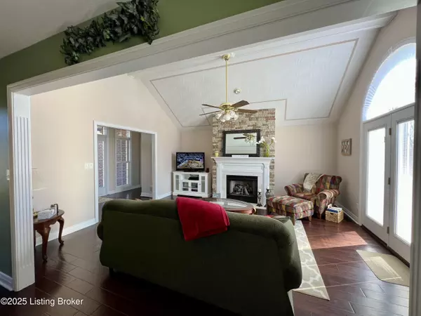 Mt Washington, KY 40047,565 Barbara Sue Ln