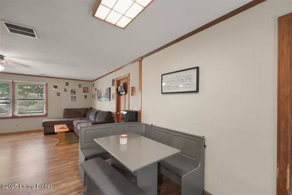 Glasgow, KY 42141,663 Bishop Rd