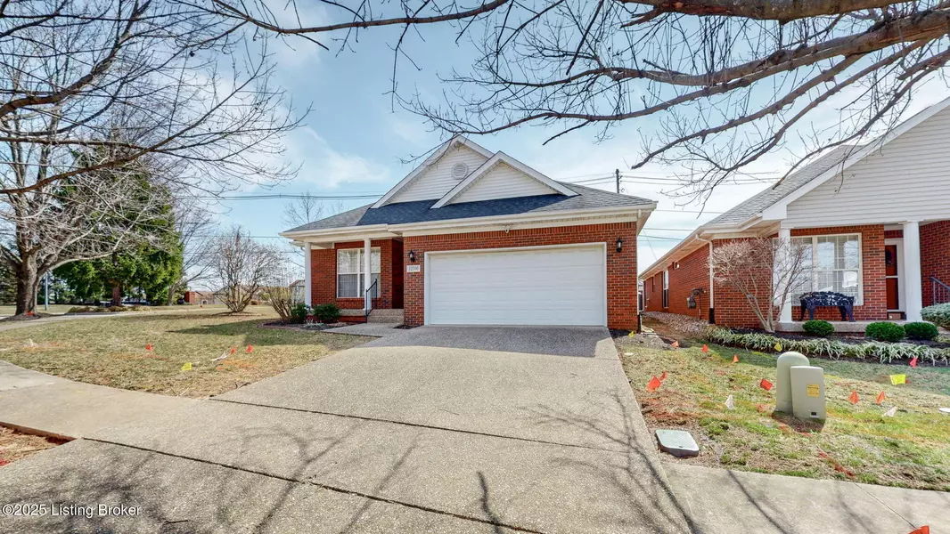 12100 Belmont Park Cir, Louisville, KY 40243