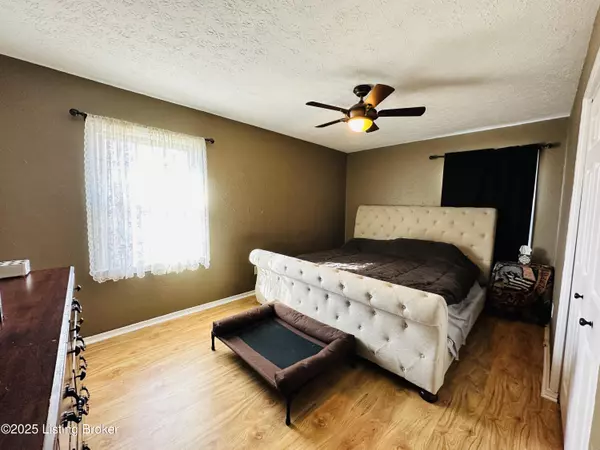 Brandenburg, KY 40108,147 Lakeview Dr