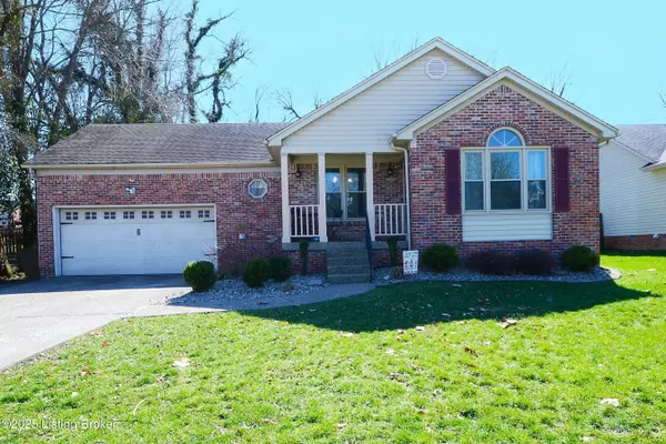 527 Hunting Hills Dr,  Shelbyville,  KY 40065
