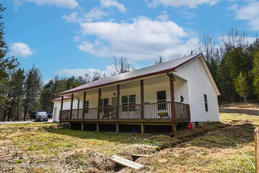 8942 Quicks Run Rd, Vanceburg, KY 41179