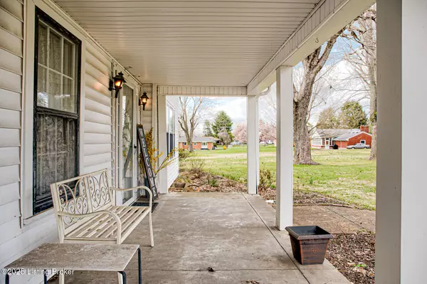 Louisville, KY 40228,6308 Fegenbush Ln