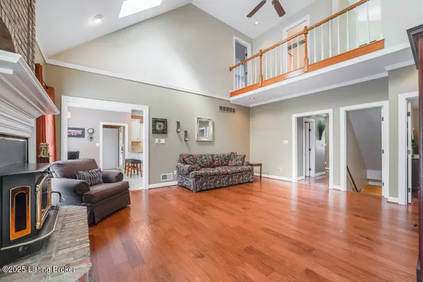 Brooks, KY 40109,357 Woods Bend Dr