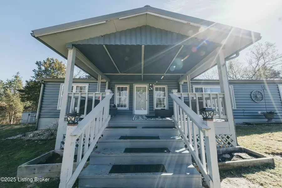 579 Lear Ln, Bedford, KY 40006