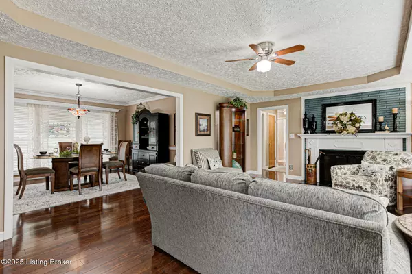 Louisville, KY 40216,5105 Dawn Dr