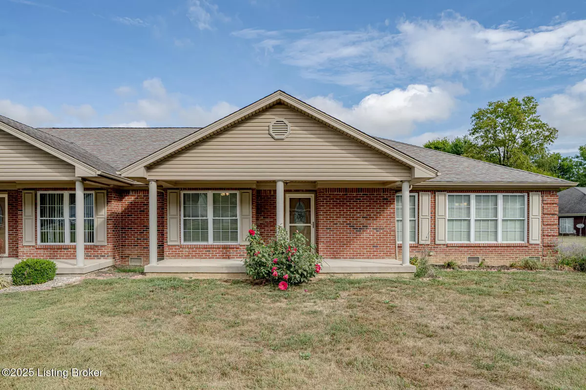 Carrollton, KY 41008,504 Red Leaf Dr