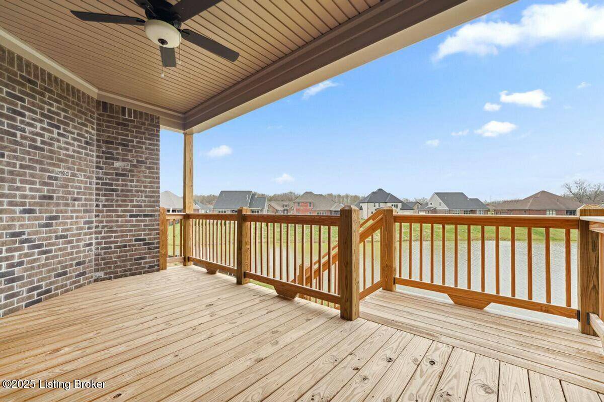 Louisville, KY 40245,15946 Cumberland Lake Cir