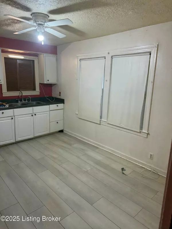 Louisville, KY 40210,1811 Beech St