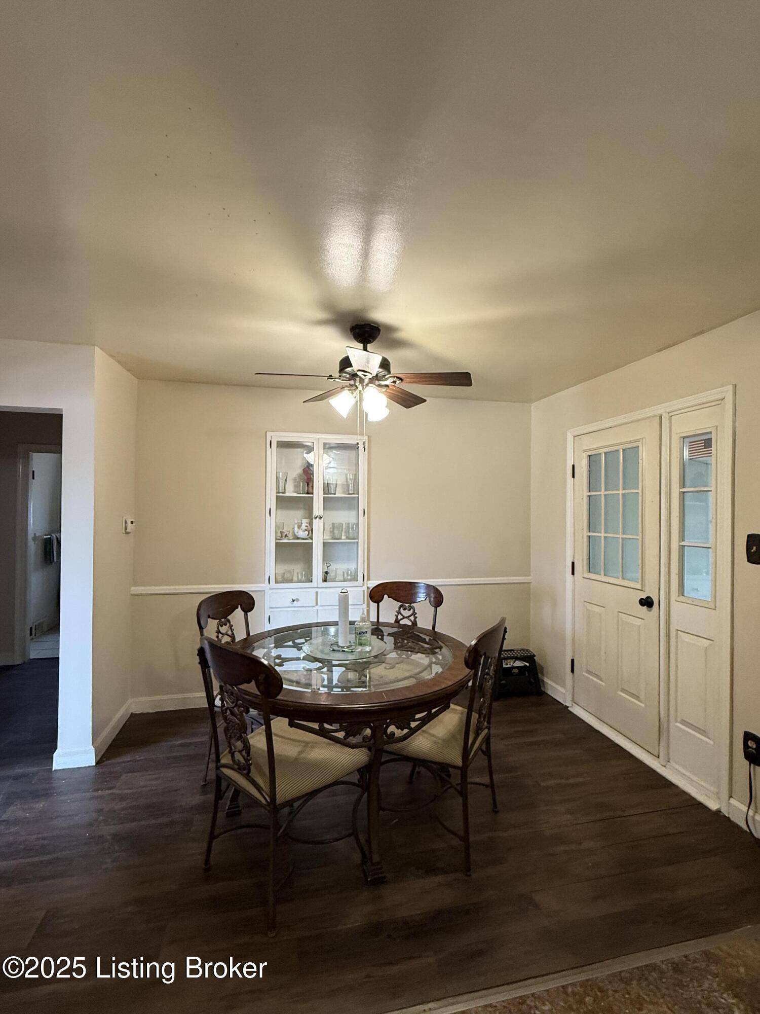 Radcliff, KY 40160,284 N Logsdon Pkwy