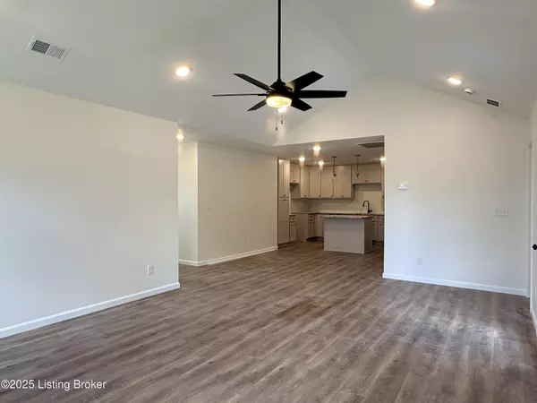 Bardstown, KY 40004,139 Magnolia Dr