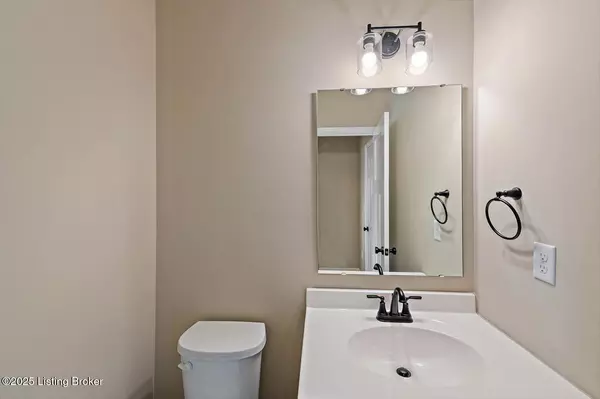 Louisville, KY 40229,11100 Ornate Pl