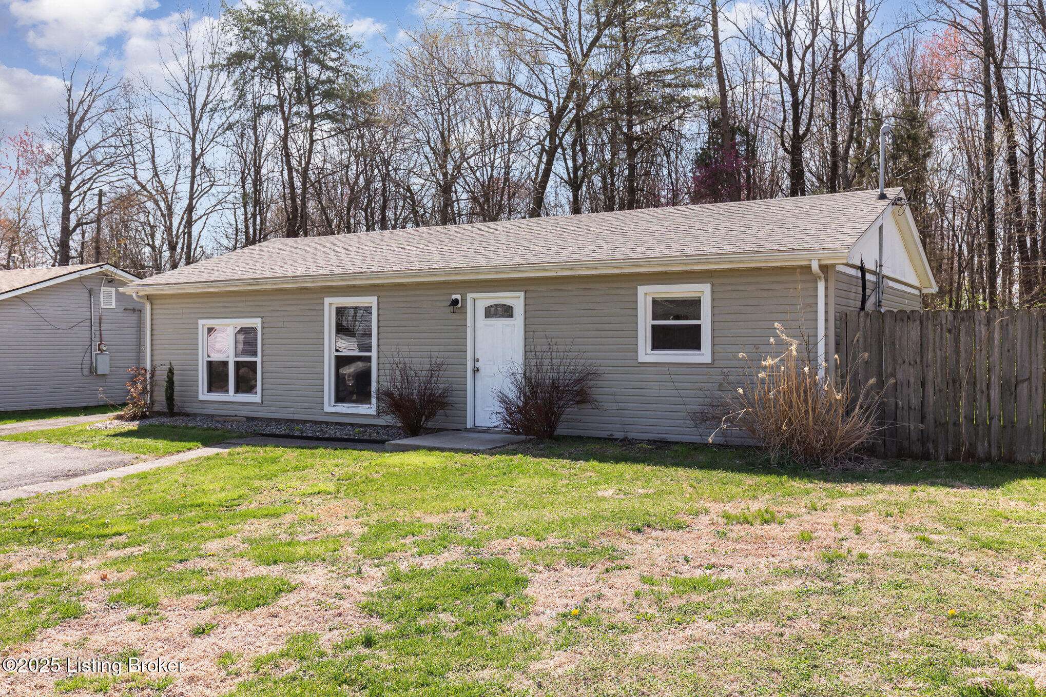 Shepherdsville, KY 40229,221 Melody Ln