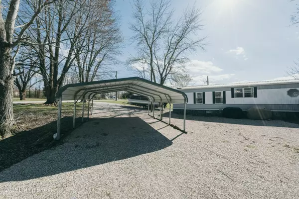 Mcdaniels, KY 40152,242 E Holiday Beach