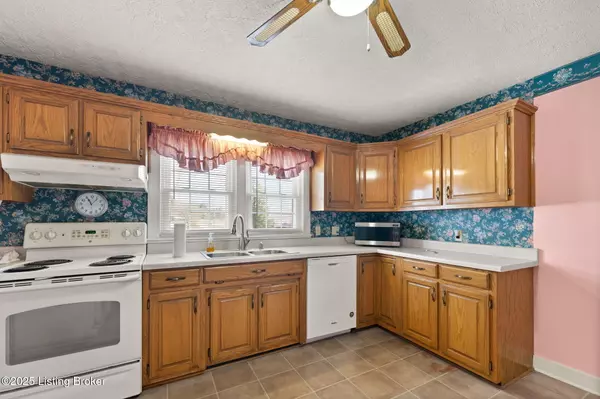 Brownsville, KY 42210,301 Vincent St
