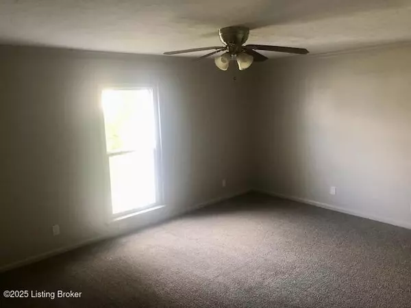 Louisville, KY 40223,803 La Fontenay Ct