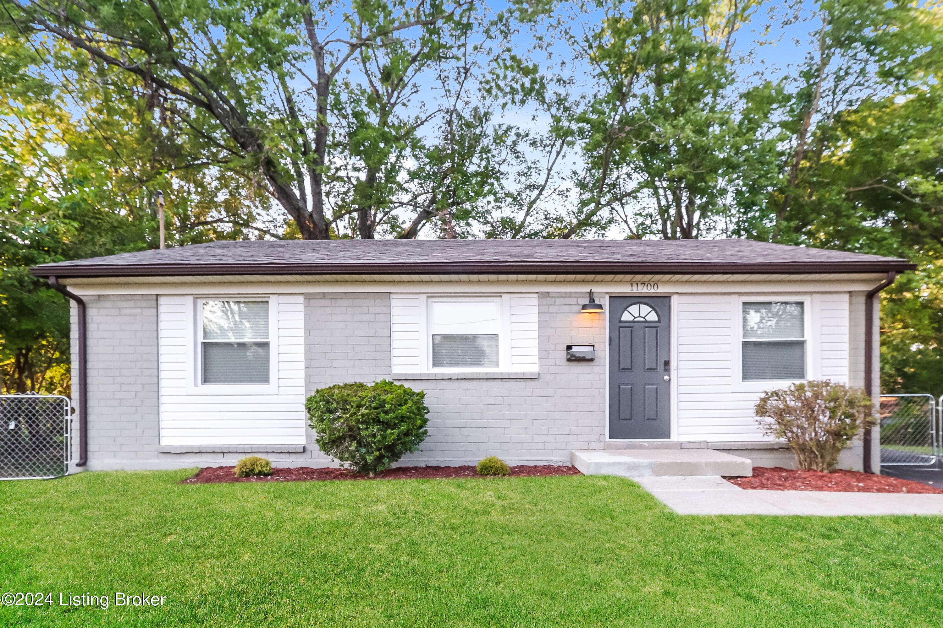 11700 Wiltonwood Ct, Louisville, KY 40272