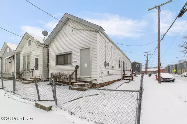 Louisville, KY 40212,2842 Slevin St