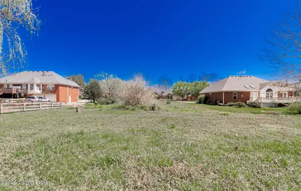 La Grange, KY 40031,526 Wood Lake Dr