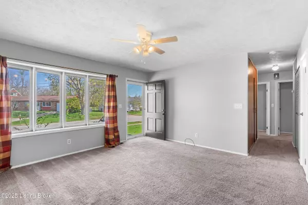 Louisville, KY 40299,2713 Gleeson Ln