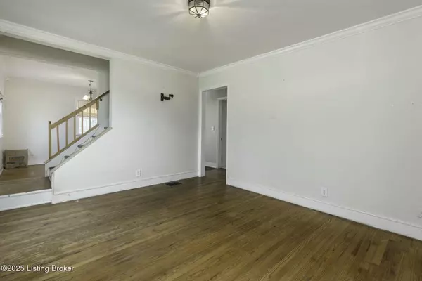 Louisville, KY 40217,2608 Parklawn Dr