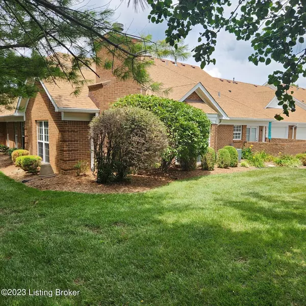 404 Eastgate Village Wynde, Louisville, KY 40223