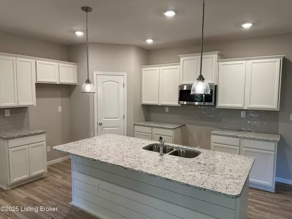 Louisville, KY 40229,11708 Parkview PT