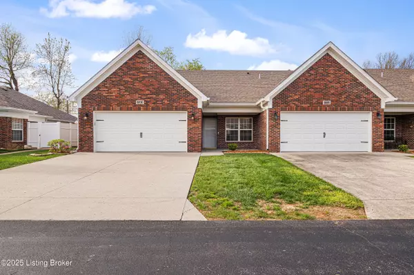 8230 Delta Cir,  Louisville,  KY 40228