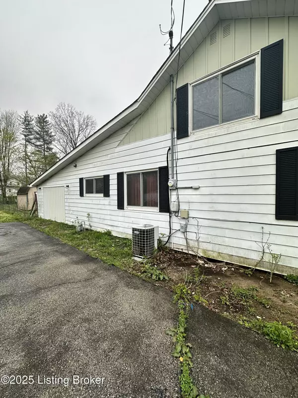 Liberty, KY 42539,214 Taylor St