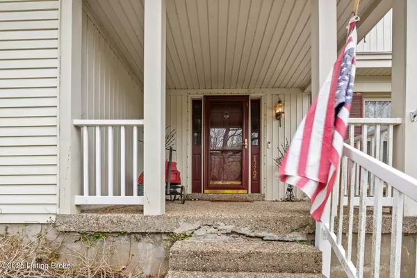 Prospect, KY 40059,13206 Creekview Rd