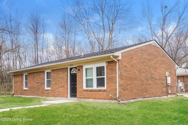 Louisville, KY 40219,8907 Beechcreek Dr