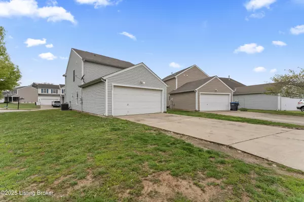 Louisville, KY 40229,10221 Winding River WAY