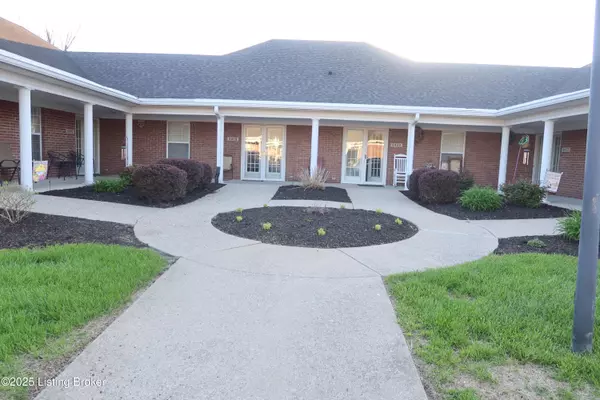 Louisville, KY 40228,8414 Elsie Ct