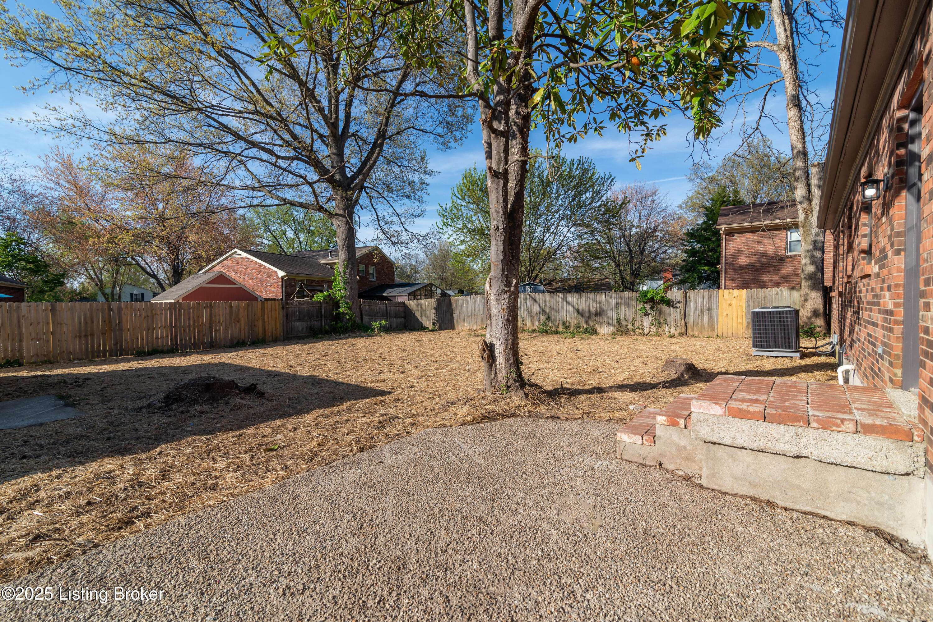 Louisville, KY 40291,6808 Fordham Ln