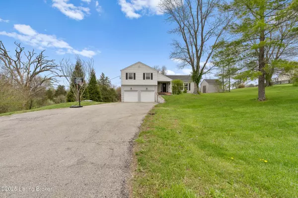 La Grange, KY 40031,2909 Winters Ln