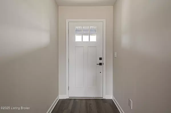 Louisville, KY 40291,8212 Glaser Ln