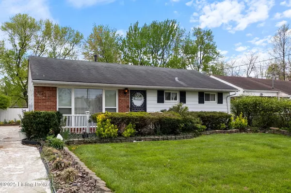 4412 Silverleaf Dr, Louisville, KY 40213