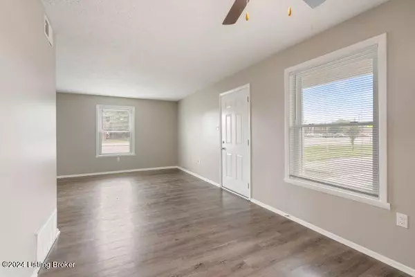 Clarksville, IN 47129,1630 Greentree Blvd #712