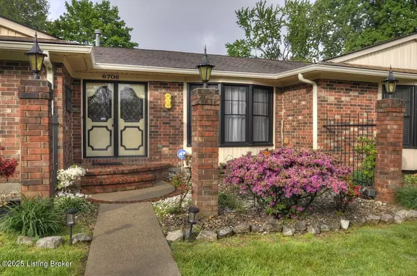 Louisville, KY 40228,6706 Hollow Tree Rd