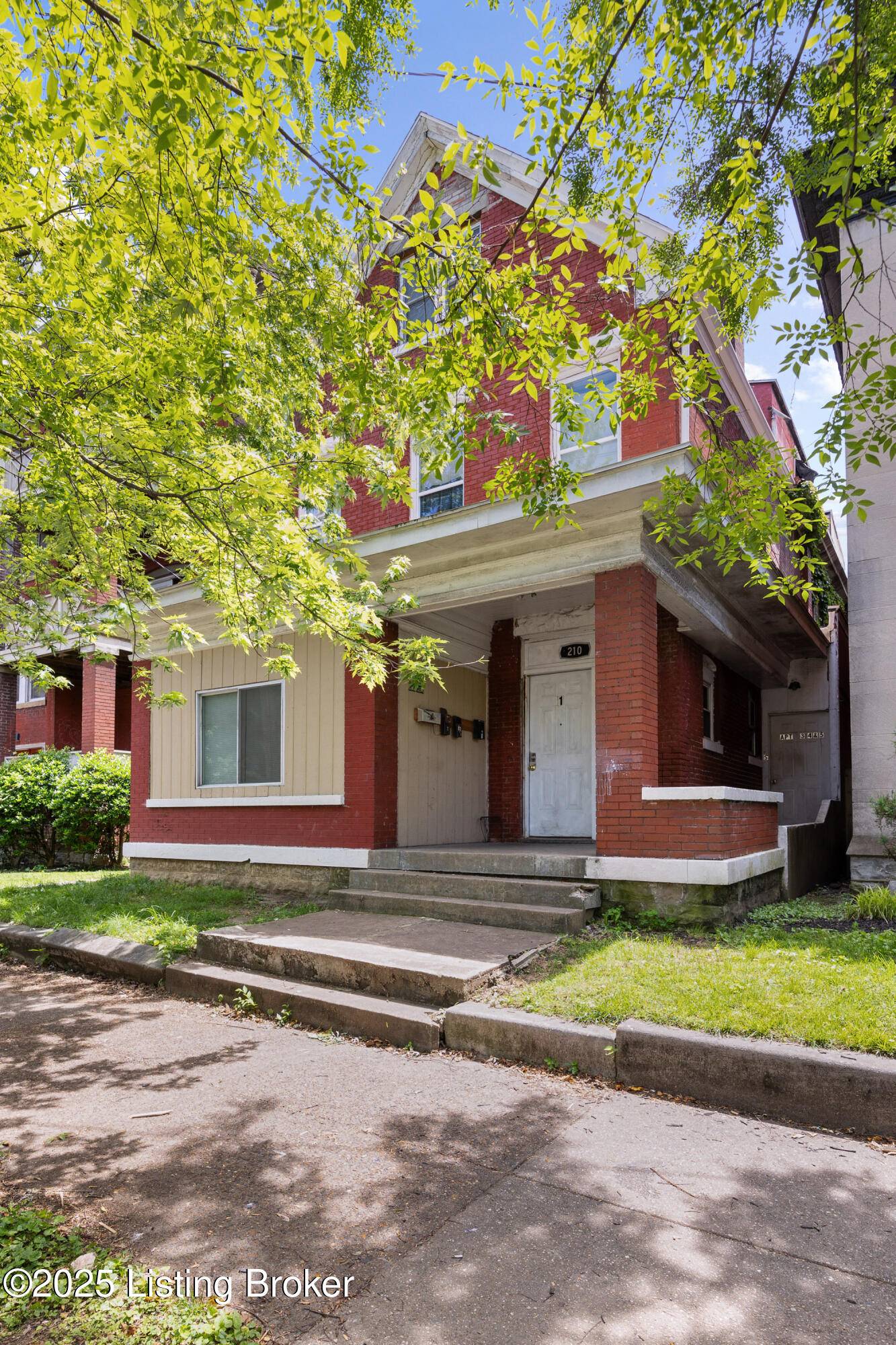210 E Ormsby Ave, Louisville, KY 40203
