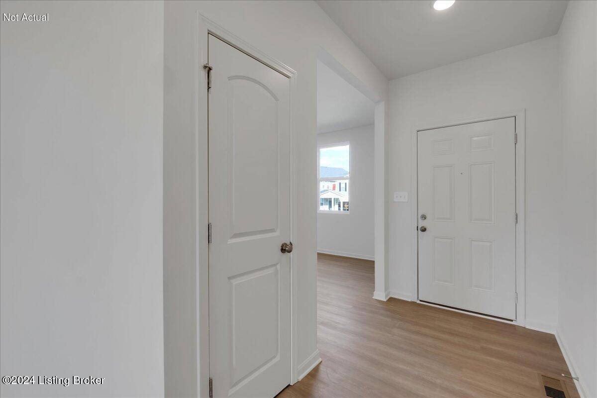 Lyndon, KY 40242,1848 Washington Blvd