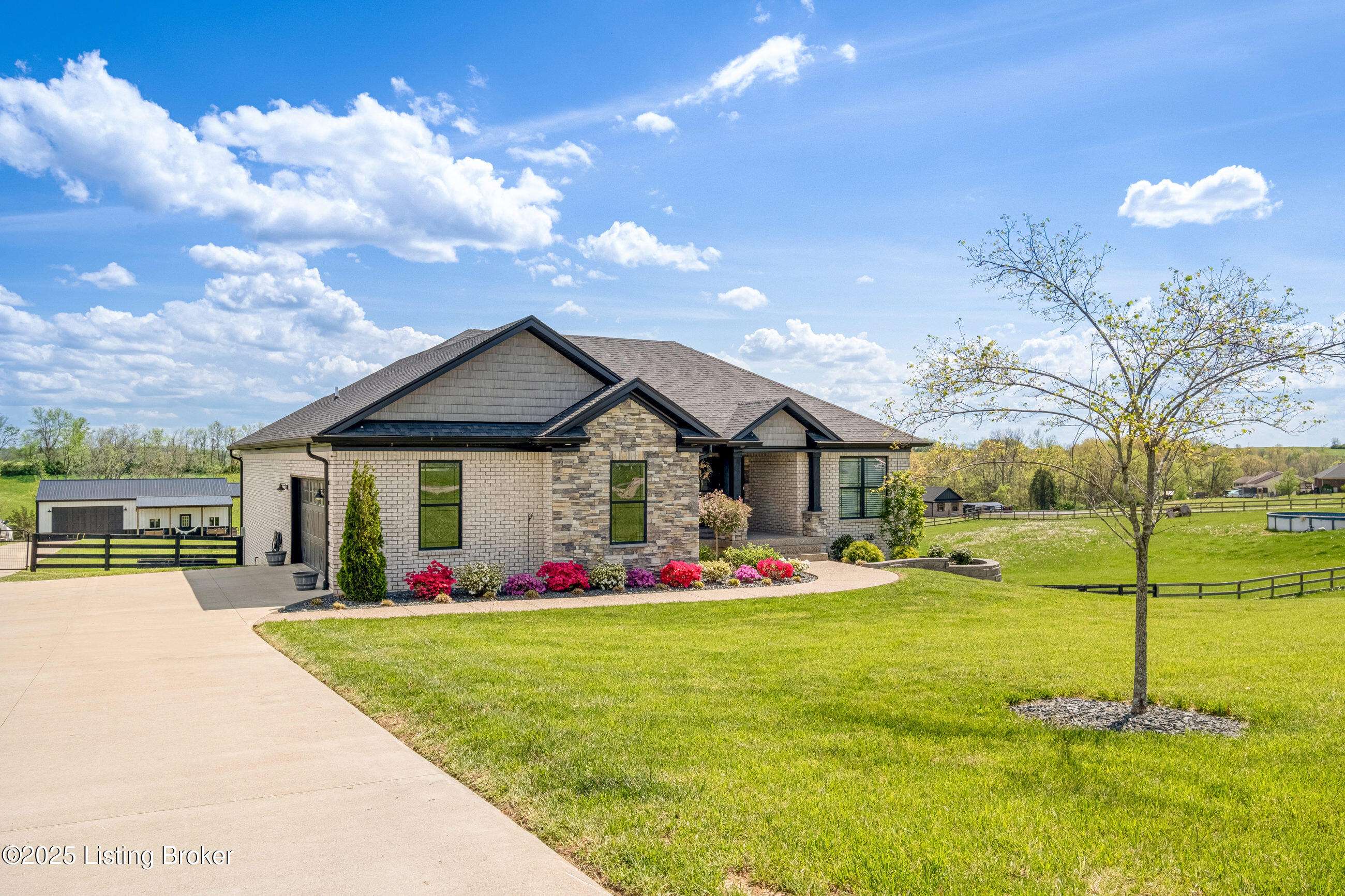 433 Camp Branch TRL, Taylorsville, KY 40071
